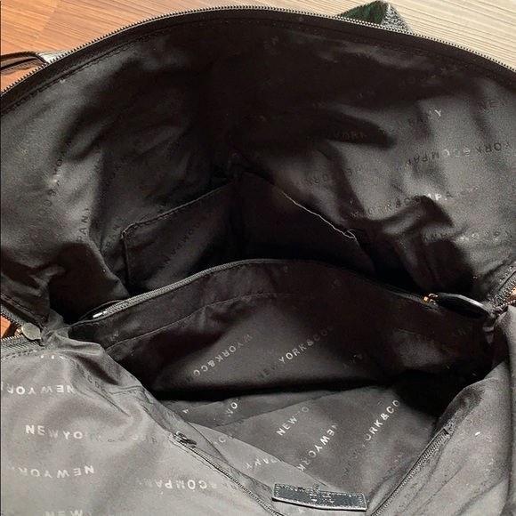 New York and Co. - Picture 4 of 4